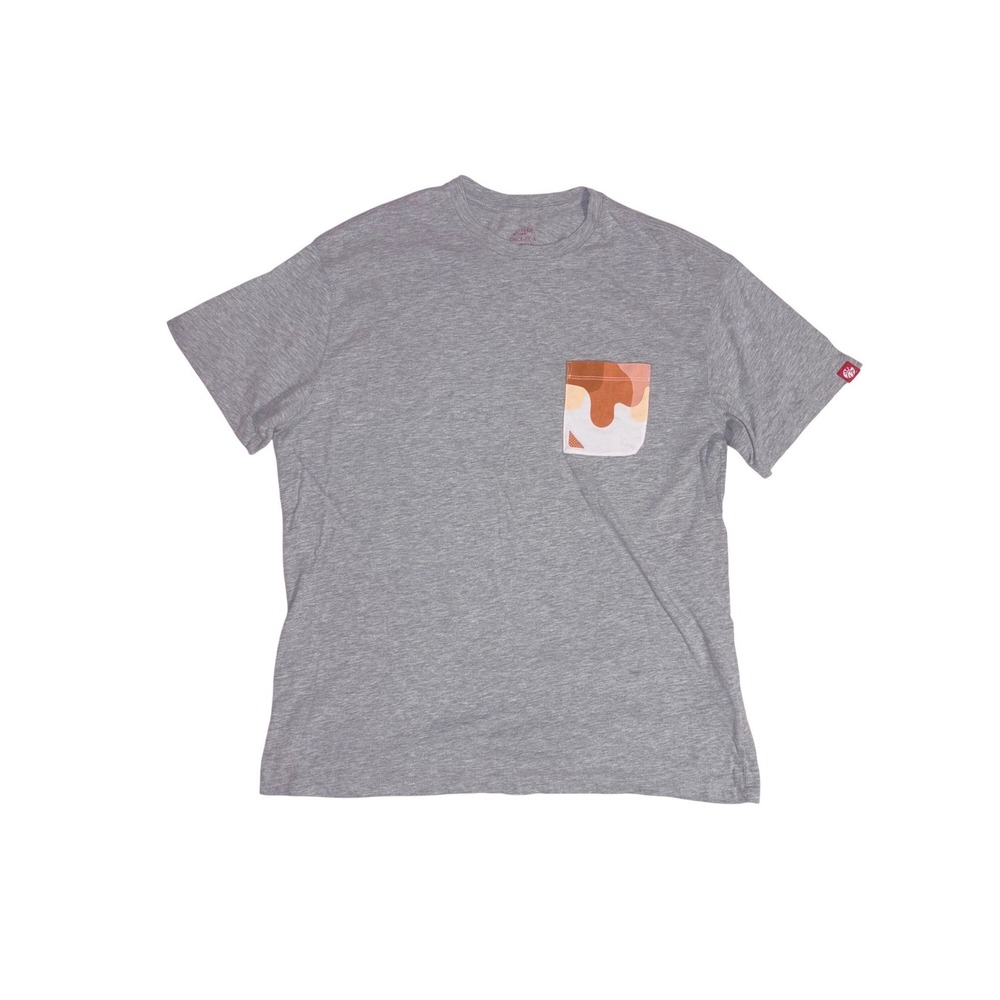 CHICK-FIL-A Pocket Drip Tee Men Large Gray‎ Short Sleeve Graphic